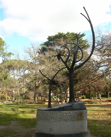 Dusk, 2021, Zoe Amour, Castlemaine Botanical Gardens, Castlemaine VIC