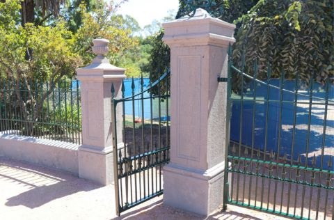 Bot-Gardens-Gate-Restoration-480x316.jpg