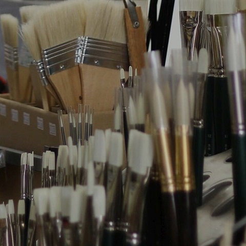brushes-hero